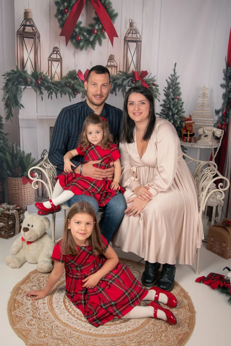 Famiglia durante una sessione fotografica di Natale 2026 a Padova